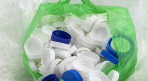 Environnement – Bouchons solidaires mieux recyclés